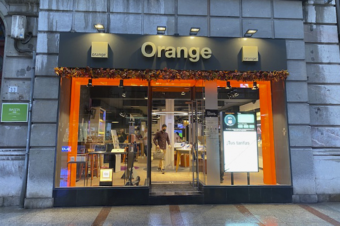 Construcción de más de 30 tiendas para Orange a nivel nacional