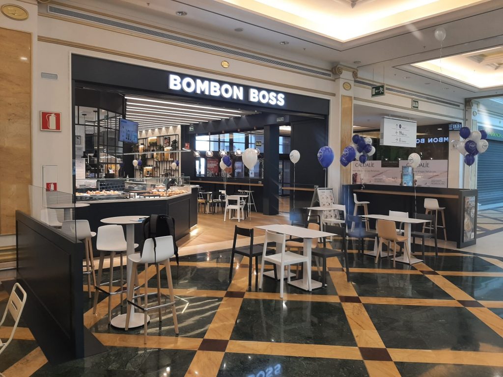 Construcción de tres cafeterías para Bombon Boss en Madrid y Valencia