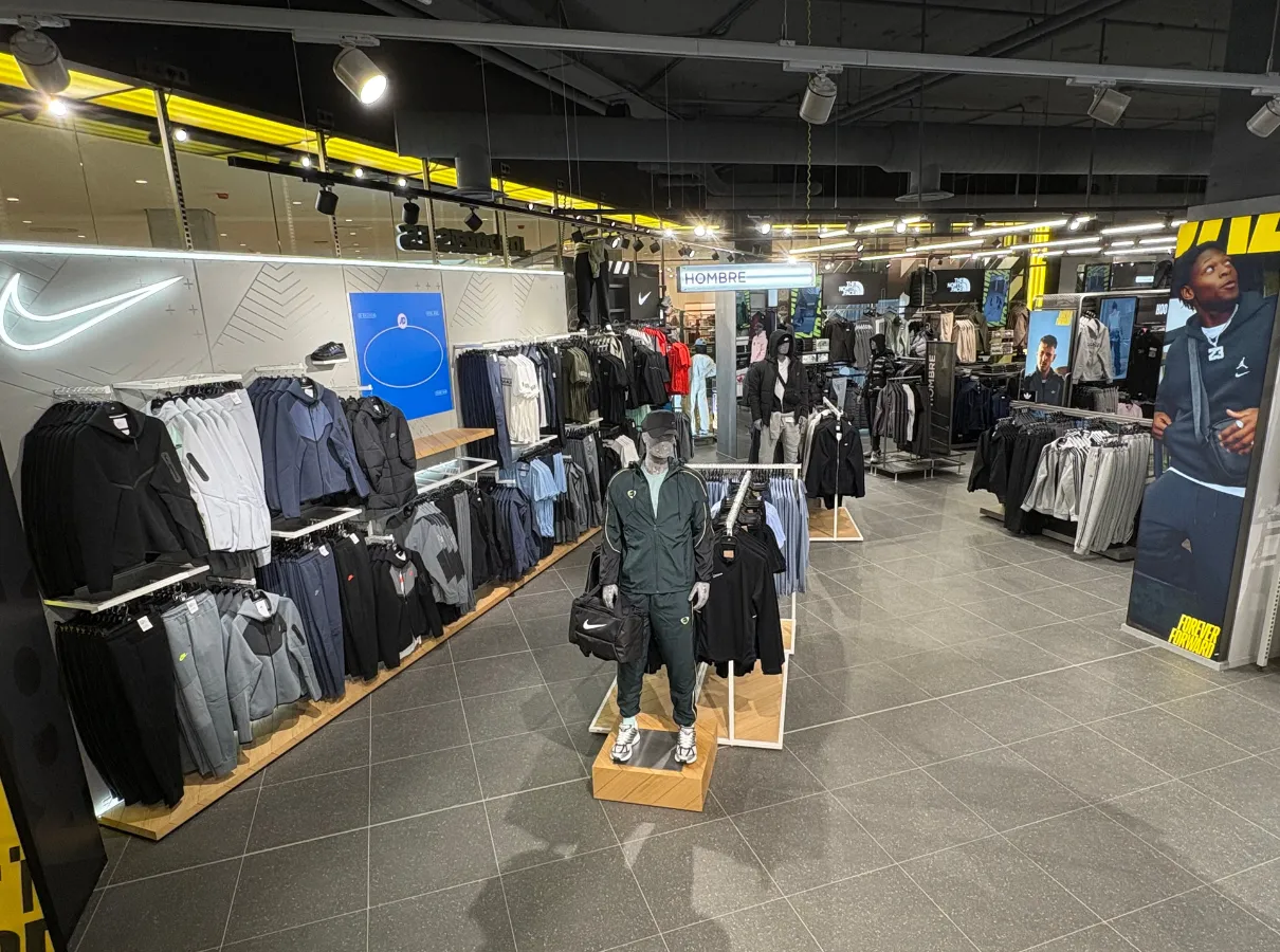 Construcción tienda JD 5 Construcción tienda JD